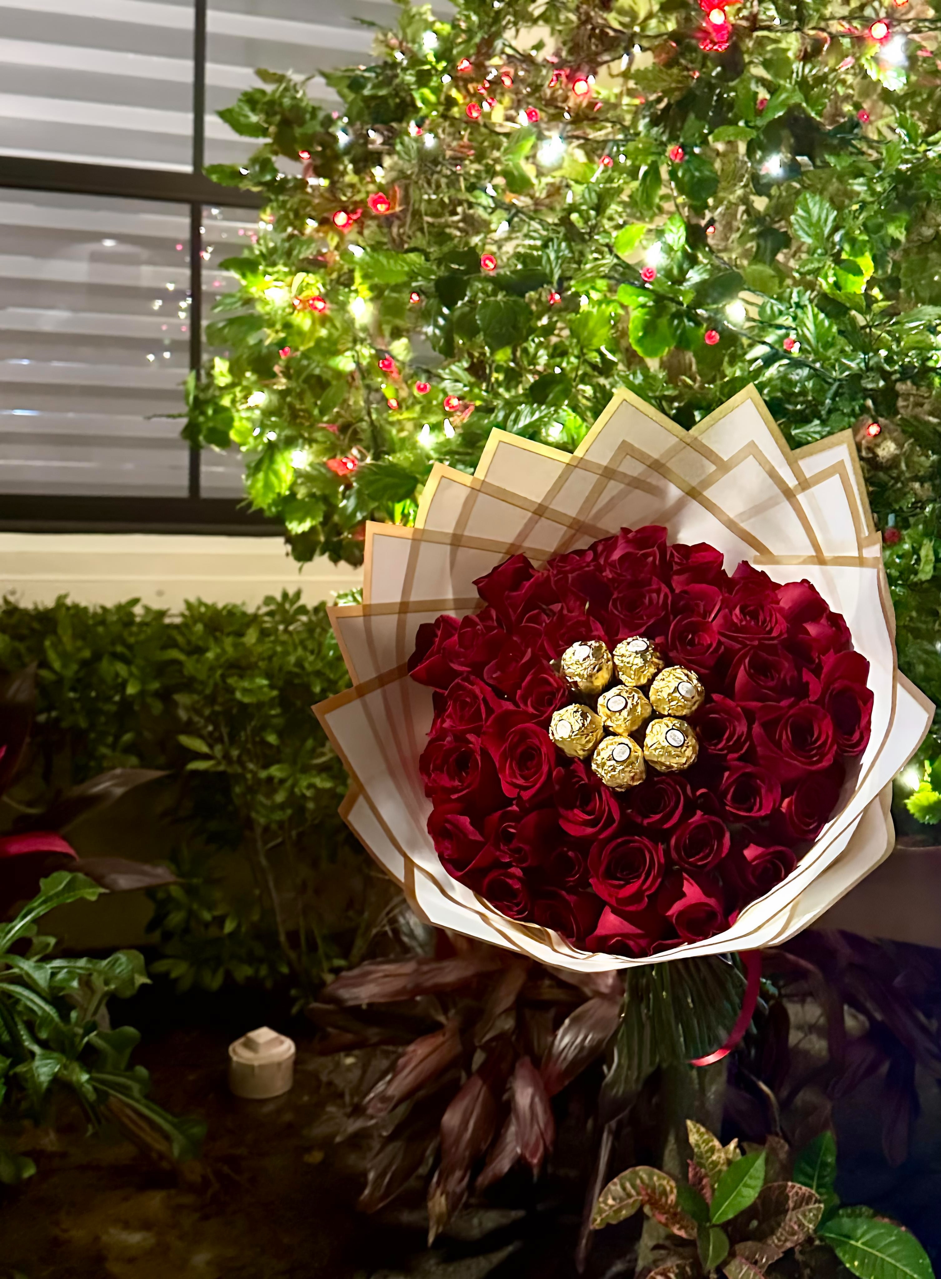 Bouquet 50 Roses & Chocolates